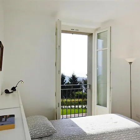 בית נופש La Loggia Suna - Ilm03021-oyc אינטרה